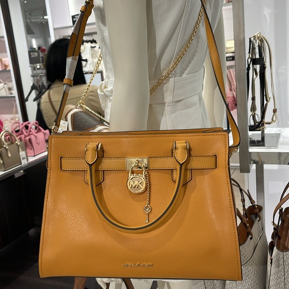 MICHAEL KORS HAMILTON MEDIUM SATCHEL
COLOR: Cider
NWT - Picture 13 of 16